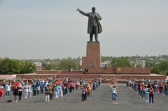 Osh: Lenin Standbeeld