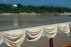 laos1052